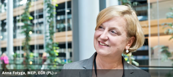 Anna Fotyga, MEP, ECR (PL)